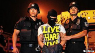 熊毅被湖北警方带回武汉