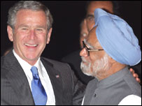 बुश और मनमोहन सिंह