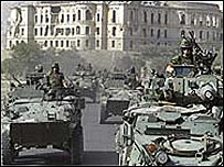 Kabil'de ISAF tankları