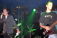 Tangwystl yn perfformio yn yr Eisteddfod Genedlaethol yn Abertawe