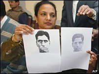 Hindistan polisinin aradığı iki kişinin robot resmi