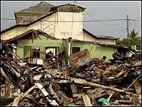 Rastro do tsunami no Sri Lanka