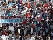 Fushatues kundër varfërisë në Afrikë