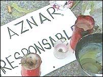 Plakát proti Aznarovi