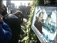 ايرج بسطامی در فاجعه بم درگذشت