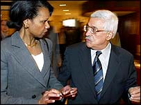 Condolezza Rice em encontro com primeiro-ministro palestino Abu Mazen