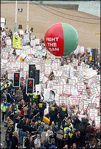 Biểu tình bên ngoài đại hội đảng Lao Động ở Brighton 