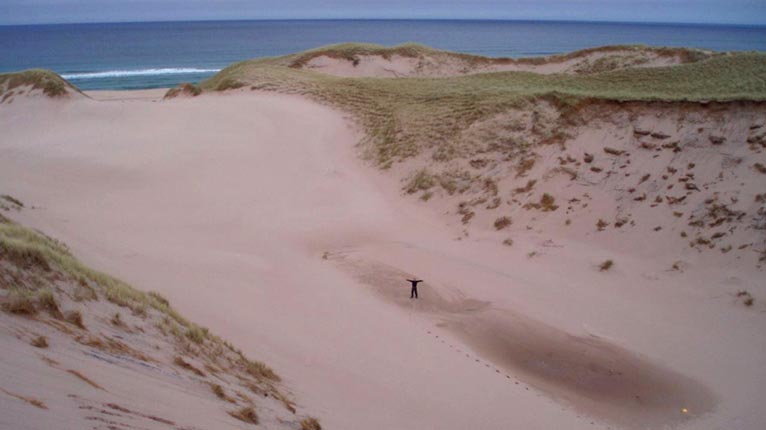 Dùn gainmhich aig bàgh Sandwood ann an Cataibh