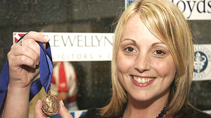 Rhian Williams o Lanelli