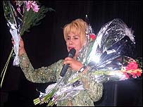 Юлдуз Усмонова концертда