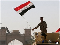 سرباز عراقی در پایگاه نظامی بصره