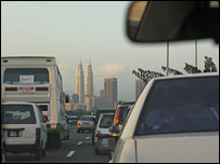 Carros na capital da Malásia, Kuala Lumpur