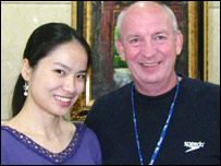 张巘和英国游泳队教练伊恩•奥力弗