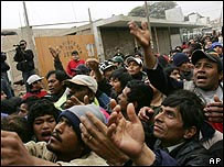 Vítimas de terremoto no Peru