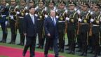 习近平迎接哈萨克斯坦总统纳扎尔巴耶夫