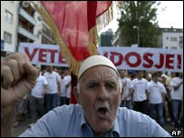 Gjatë një proteste në Prishtinë