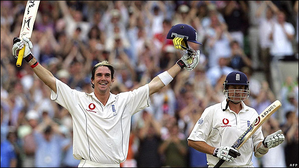 Pietersen and Ashley Giles on the final day of the 2005 Ashes